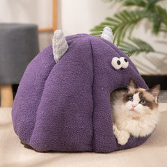 Enclosed Plush Cave Bed