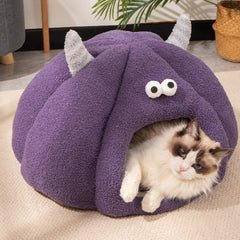 Enclosed Plush Cave Bed