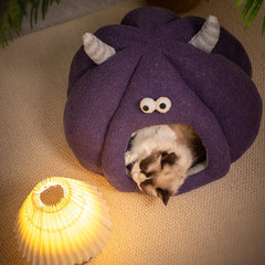 Enclosed Plush Cave Bed