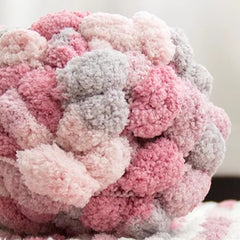 DIY Pom Pom Yarn Craft Kit for Cushions & Blankets