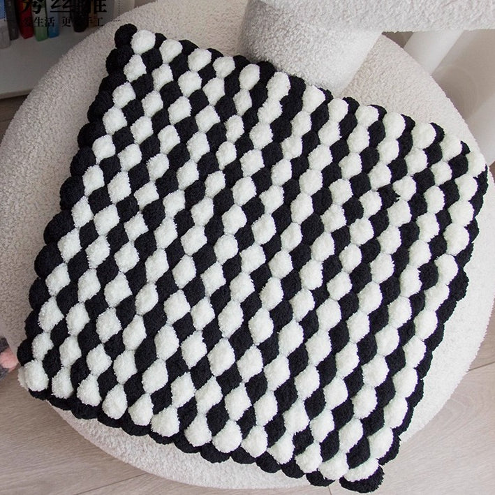 DIY Pom Pom Yarn Craft Kit for Cushions & Blankets