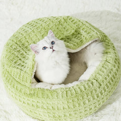 Winter Warm Cat Bed - Snug Semi-Enclosed Snail Shell Design